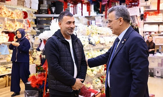 Başkan İhsan Kurnaz, ‘Esnafımızın Kapısını Çalıyor, Gönüllere Dokunuyoruz’!