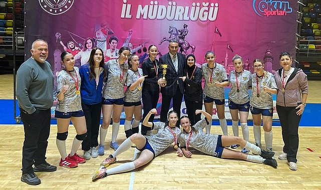 Hentbolda Şampiyon İlkadım Ondokuz Mayıs Lisesi!