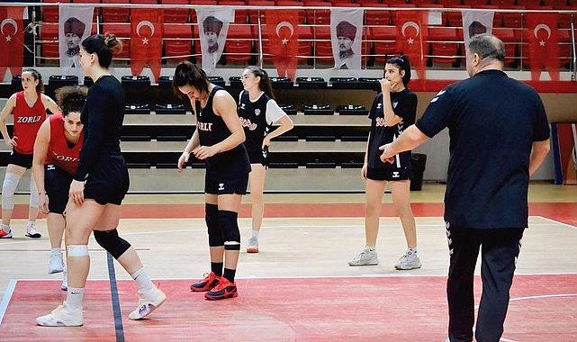 Namağlup Lider Zorlu Koleji, Manisa Deplasmanına Kazanmaya Gidiyor!