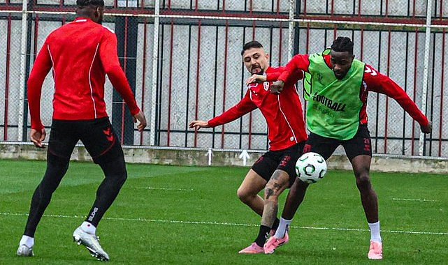 Samsunspor'da AEK Athens Hazırlıkları Tamamlandı! İşte Muhtemel 11...
