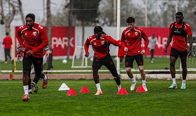 Samsunspor'da AEK Athens Mesaisi Başladı!