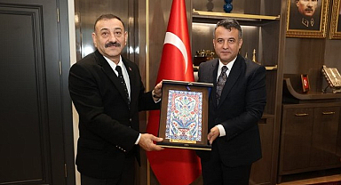 Başkan Doğan'dan Sinecek'e İstiklal Madalyası!