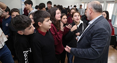 Başkan Sandıkçı, ‘Gençlerimizin Her Daim Yanındayız’!