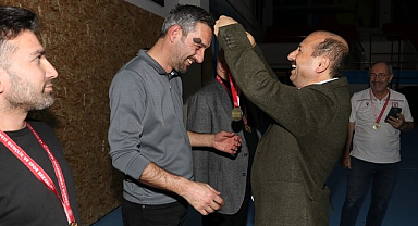 Gazeteciler Dart Turnuvasında Yarıştı!