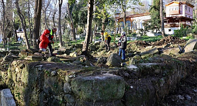 Seyyid Kutbiddin Mezarlığı’nda Kurtarma Kazısı Ve Çevre Düzenleme Çalışmaları Sürüyor!