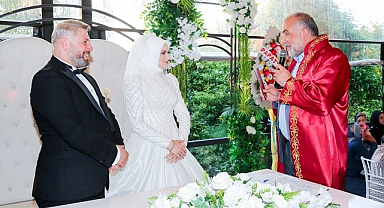 Başkan Sandıkçı'dan Bir Müjde Daha! Nikâh Ücret Desteği Devam Ediyor…