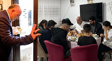 Başkan Sandıkçı'dan 'Çat Kapı' İftar!