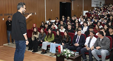 Büyükşehir Gençlerin Eğitim Ve Kariyer Yolculuğuna Rehber Oluyor!