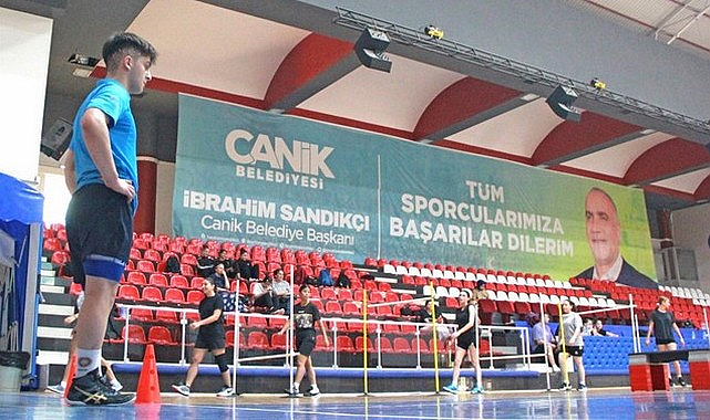 Canik Belediyesi Ücretsiz Akademiye Hazırlık Kursları'na Yoğun İlgi!