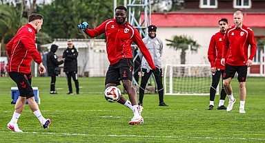 Samsunspor’da Trabzonspor Hazırlıkları Tamamlandı! İşte Muhtemel 11...