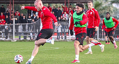 Samsunspor'un Trabzonspor Hazırlıkları Taraftar Önünde Sürdü! VİDEOLU