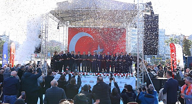 Astorya, İstiklal Meydanı Ve Tanıtım Merkezi Açıldı!