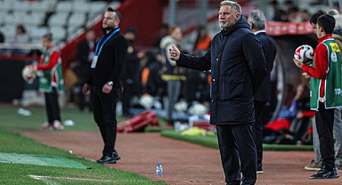 Thorsten Fink, 2-0 Kazanılan Antalyaspor Maçını Değerlendirdi!