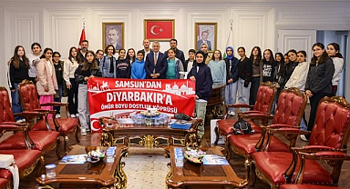 Başkan İhsan Kurnaz’a Diyarbakırlı Misafirlerini Ağırladı!