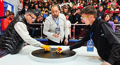 Canik'te Genç Mucitler Robotlarıyla Sahneye Çıkıyor!