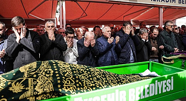 Samsunspor Basın Sözcüsü Çakır'ın Kardeşi Son Yolculuğuna Uğurlandı!