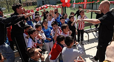 Samsunspor’dan 23 Nisan’a Anlamlı Dokunuş! Çocuklarla Bayram Coşkusu…
