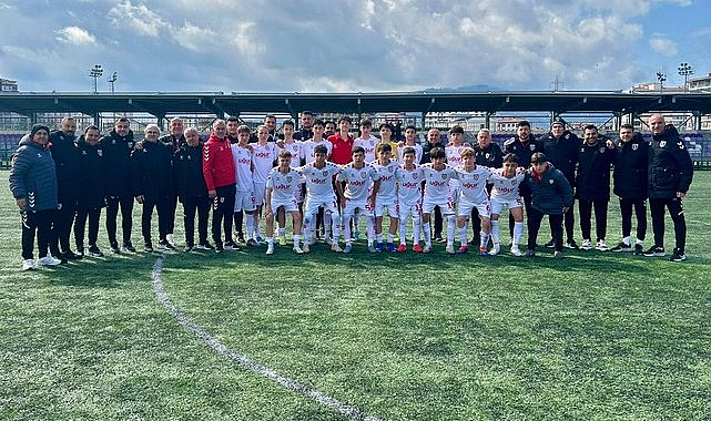 Samsunspor U14 Takımı Trabzonspor'u Devre Dışı Bıraktı!