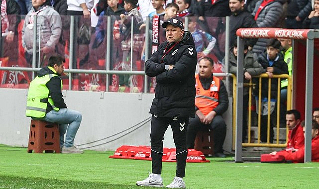 Samsunspor'un Antrenörü Sebastian Hahn, Beşiktaş Galibiyetini Değerlendirdi!