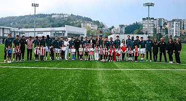 Parlayan Yıldızlar’dan Samsunspor Futbol Akademisine Ziyaret!