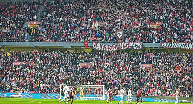 Samsunspor Taraftarlarından Bir Grup Tribünden Çekilme Kararı Aldı!