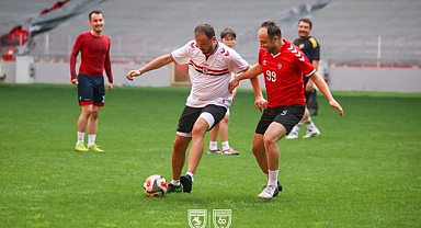 Samsunspor Yönetimi İle Spor Şube Dostluk Maçında Karşılaştı!
