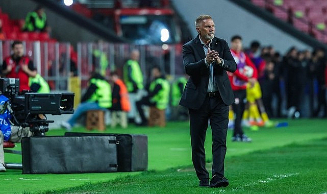 Thorsten Fink, 3-0’lık Göztepe Galibiyetini Değerlendirdi!