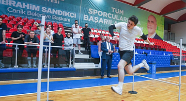 Canik Belediyesi’yle Gençler Hedeflerine Koşuyor!