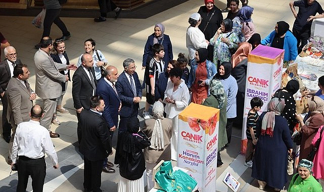 Canikli Kadınlardan A Milli Takıma Tam Destek!