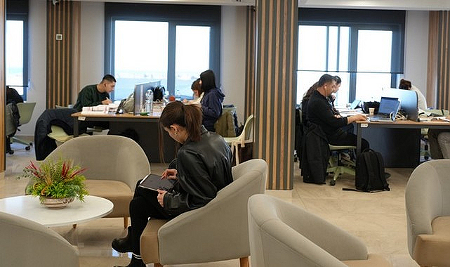 Gençlerin Buluşma Noktası Petek Genç 123 Bin 670 Öğrenciye Hizmet Verdi!