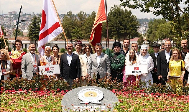 12 Ülkeden Dansçılar Başkan Doğan’ı Ziyaret Etti!