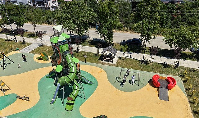 Büyükşehir’den İlçelere Yeşil Yatırım! Yeni Parklar Vatandaşlarla Buluşuyor!