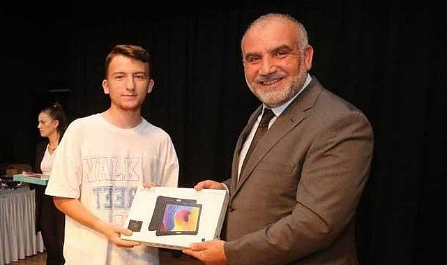 Canik Belediyesi’nden YKS ve LGS Şampiyonlarına Ödül Yağmuru!