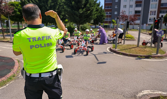 Down Sendromlu Çocuklara Uygulamalı Trafik Eğitimi!