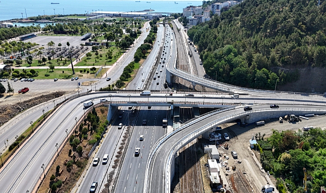 Kenan Şara Köprülü Kavşağı Projesi’nde İki Önemli Bağlantı Yolu Trafiğe Açıldı!